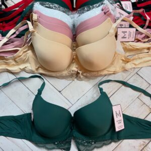 سوتین وارداتی اسفنجی فنردار سه دکمه کد ۱۲۹۰ (جین ۱۲تایی)