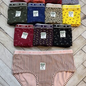 شورت کد ۱۷۲ کش پهن لاو سایز لارج تمام چاپ مارک لعیا ( جین ۱۲ تایی )