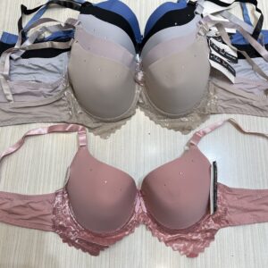 سوتین زنانه اسفنجی فنردار خفاشی وارداتی کد 79017 مارک فشن برا ( جین 12 تایی )
