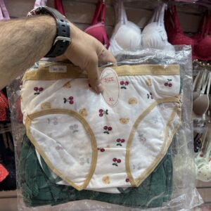 شورت عروسکی وارداتی جدید مارک ایکس لارج ( جین 12تایی )